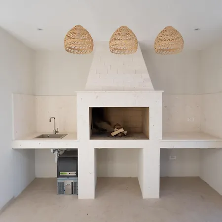 Villa Stone