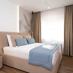 Villa Stone *